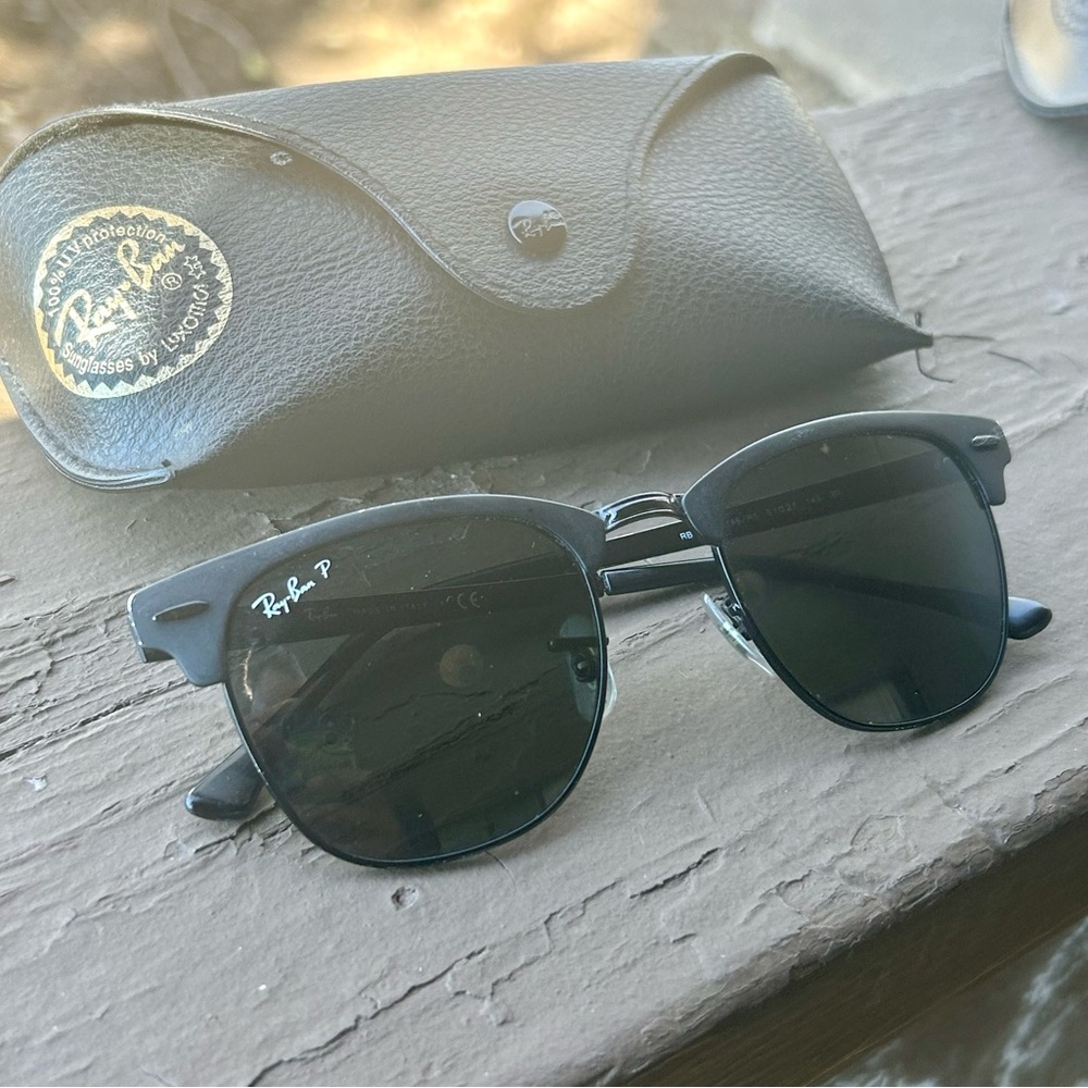 Ray-Ban Classic Black Sunglasses with Case